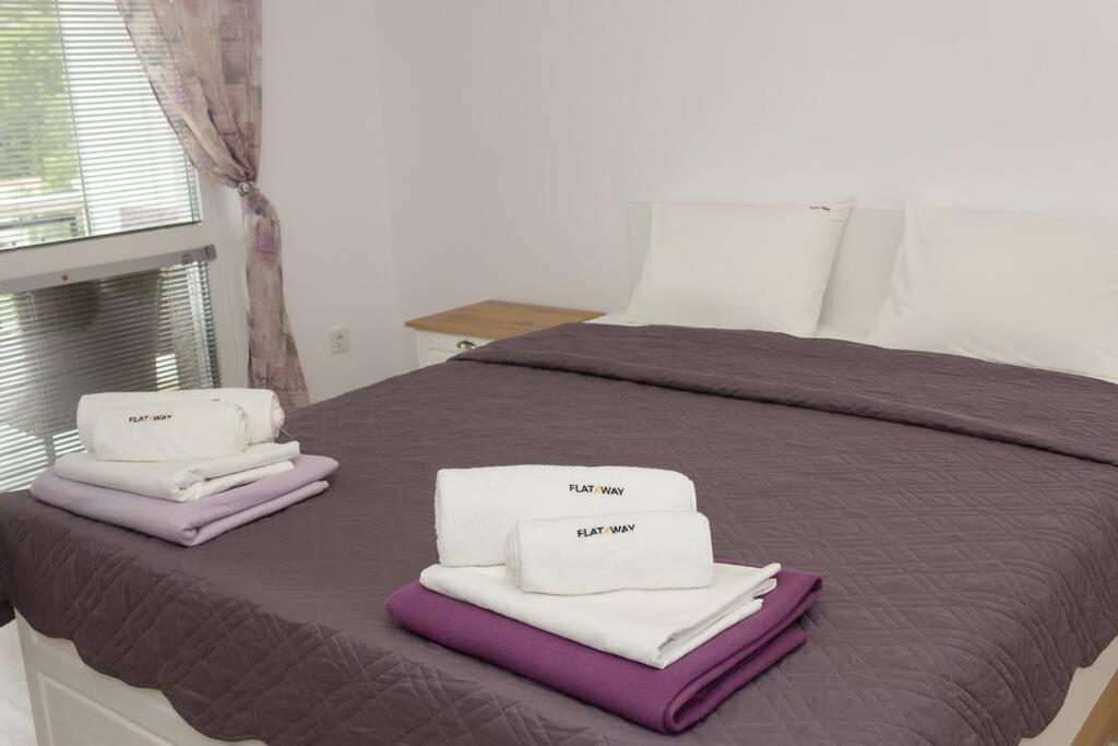 Perfect Summer Vacation Rental - One-Bedroom Flat By Flat Mаnager Топола Екстер'єр фото