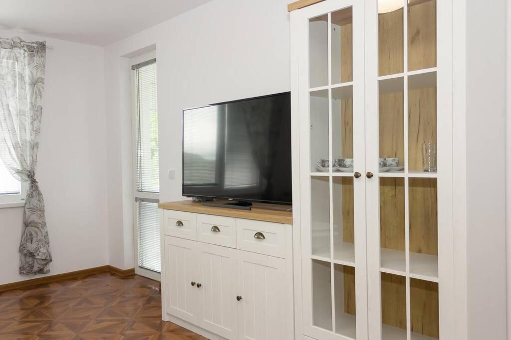 Perfect Summer Vacation Rental - One-Bedroom Flat By Flat Mаnager Топола Екстер'єр фото