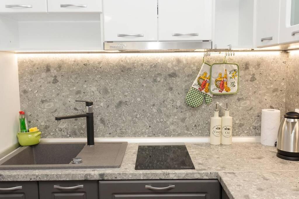 Perfect Summer Vacation Rental - One-Bedroom Flat By Flat Mаnager Топола Екстер'єр фото