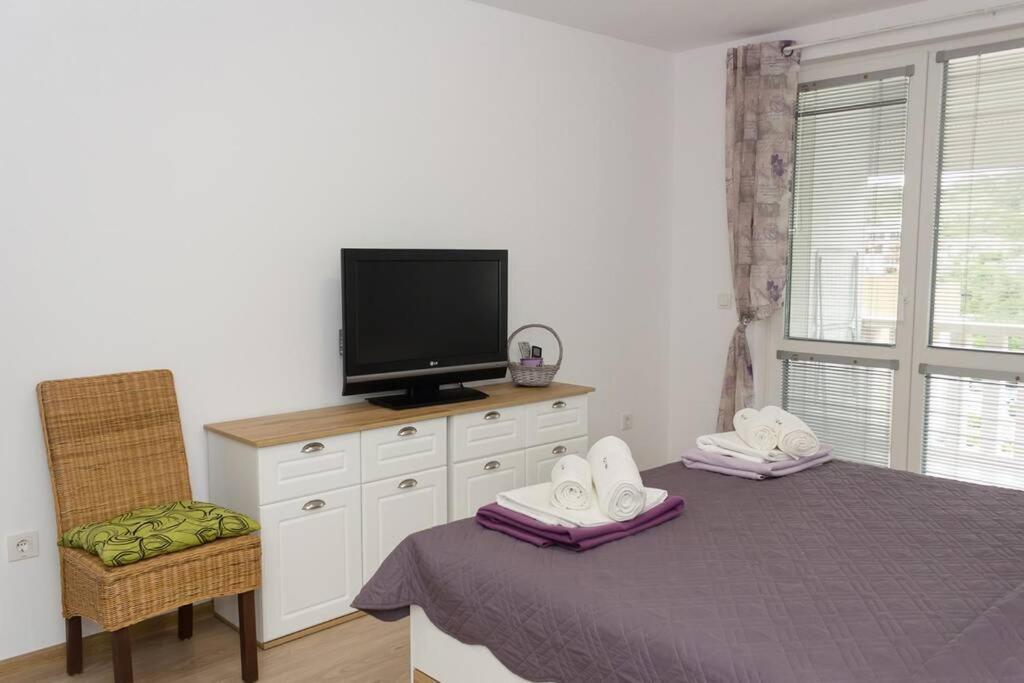 Perfect Summer Vacation Rental - One-Bedroom Flat By Flat Mаnager Топола Екстер'єр фото